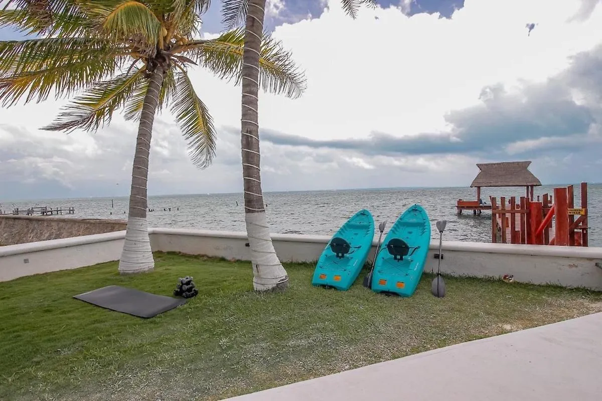 Oceanfront Private Pier Pool Garden Terrace 3Br House Villa Cancun Holiday home